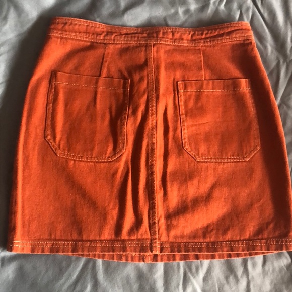 ✨Sale✨ Burnt orange skirt - Picture 5 of 8